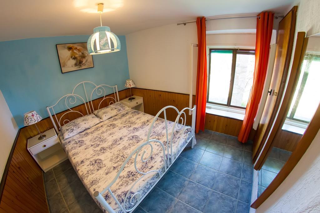 Apartments Stefanovski Paradiso Veli Losinj Room photo